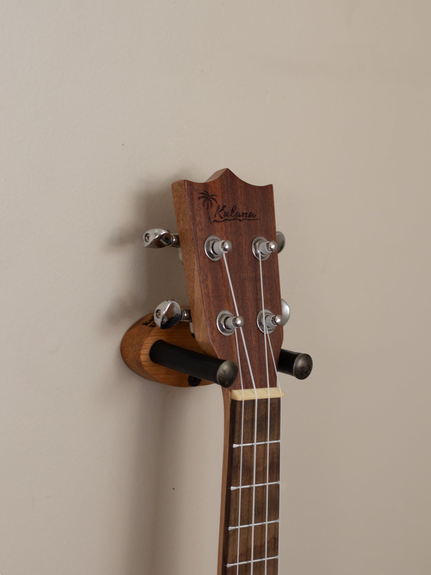 Oval Ukulele Wall Mount