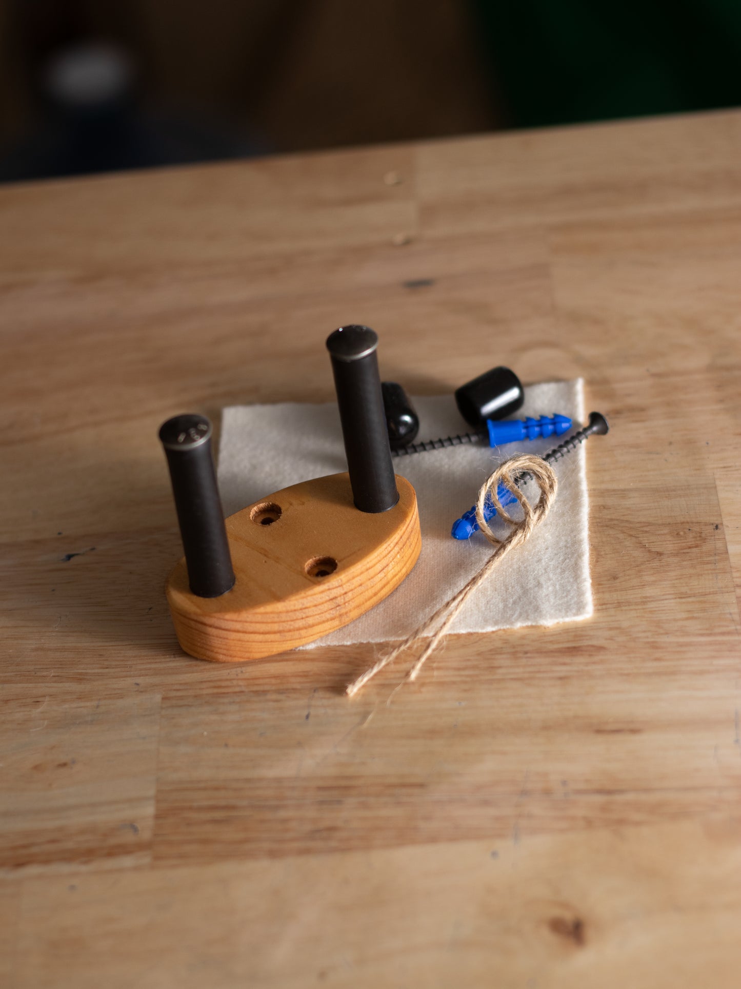 Oval Ukulele Wall Mount