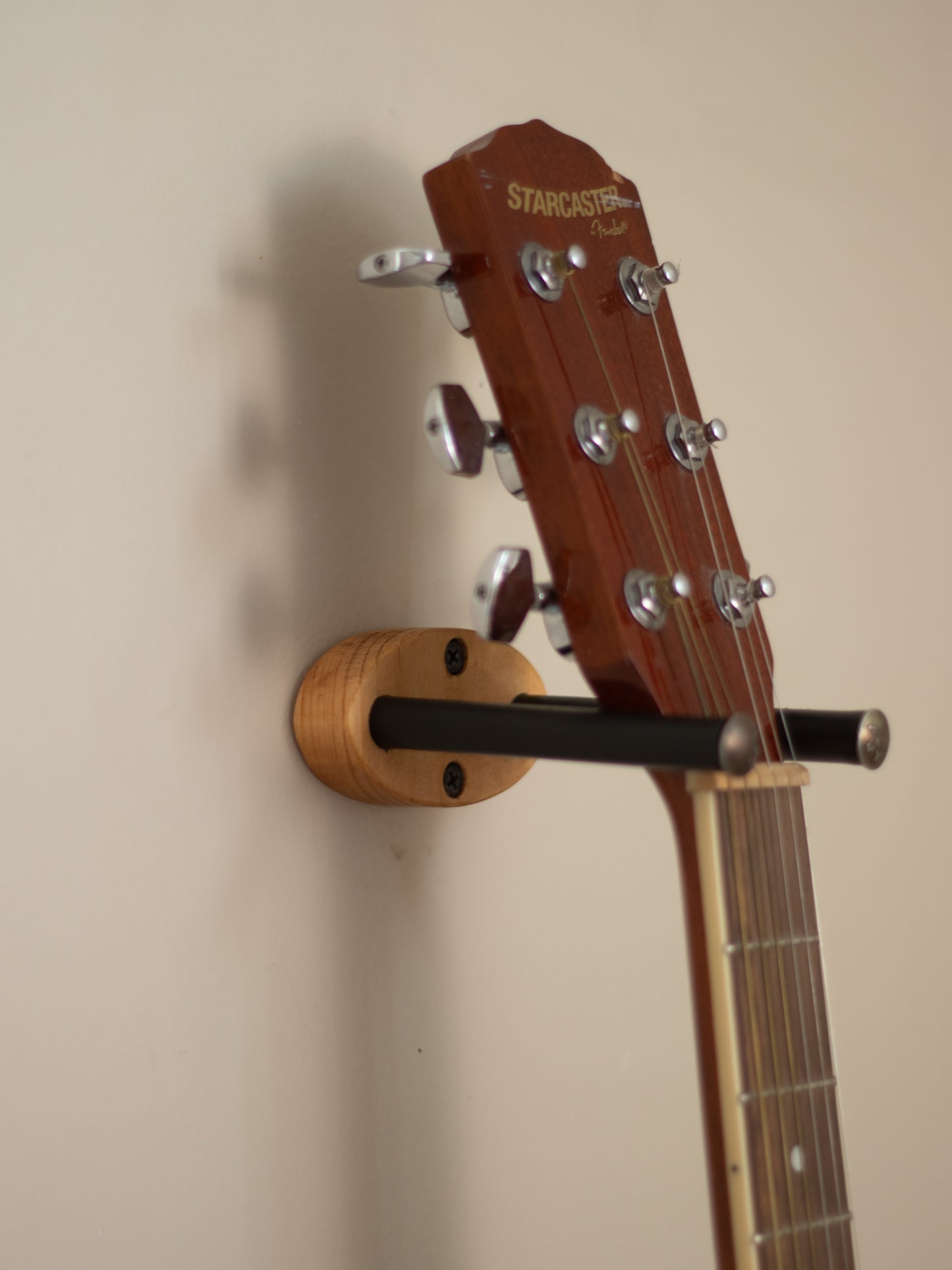 Oval Guitar Wall Mount