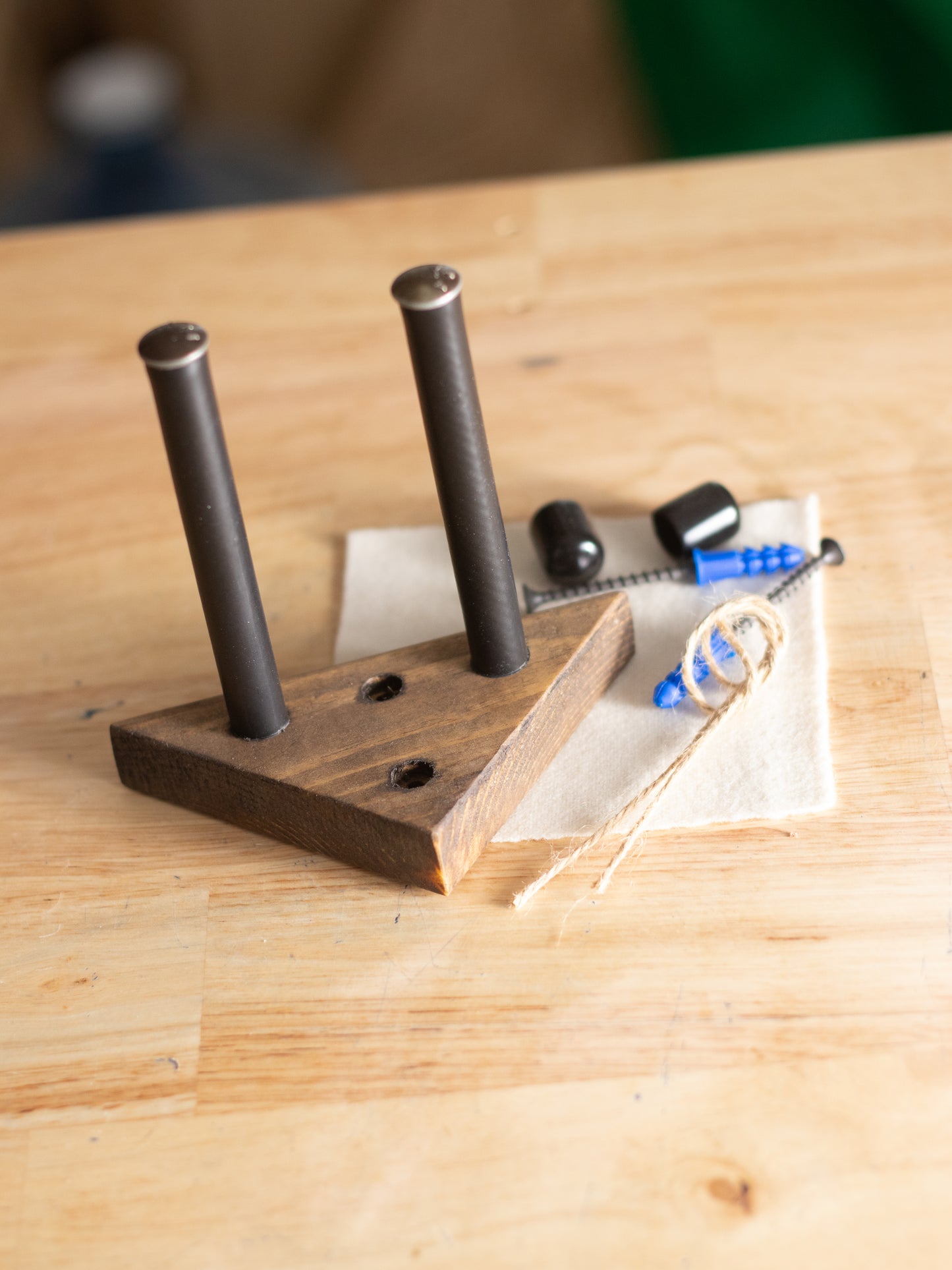 Triangle Guitar Wall Mount