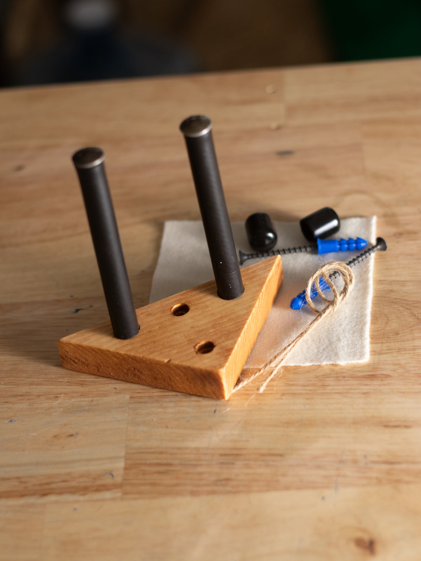 Triangle Guitar Wall Mount