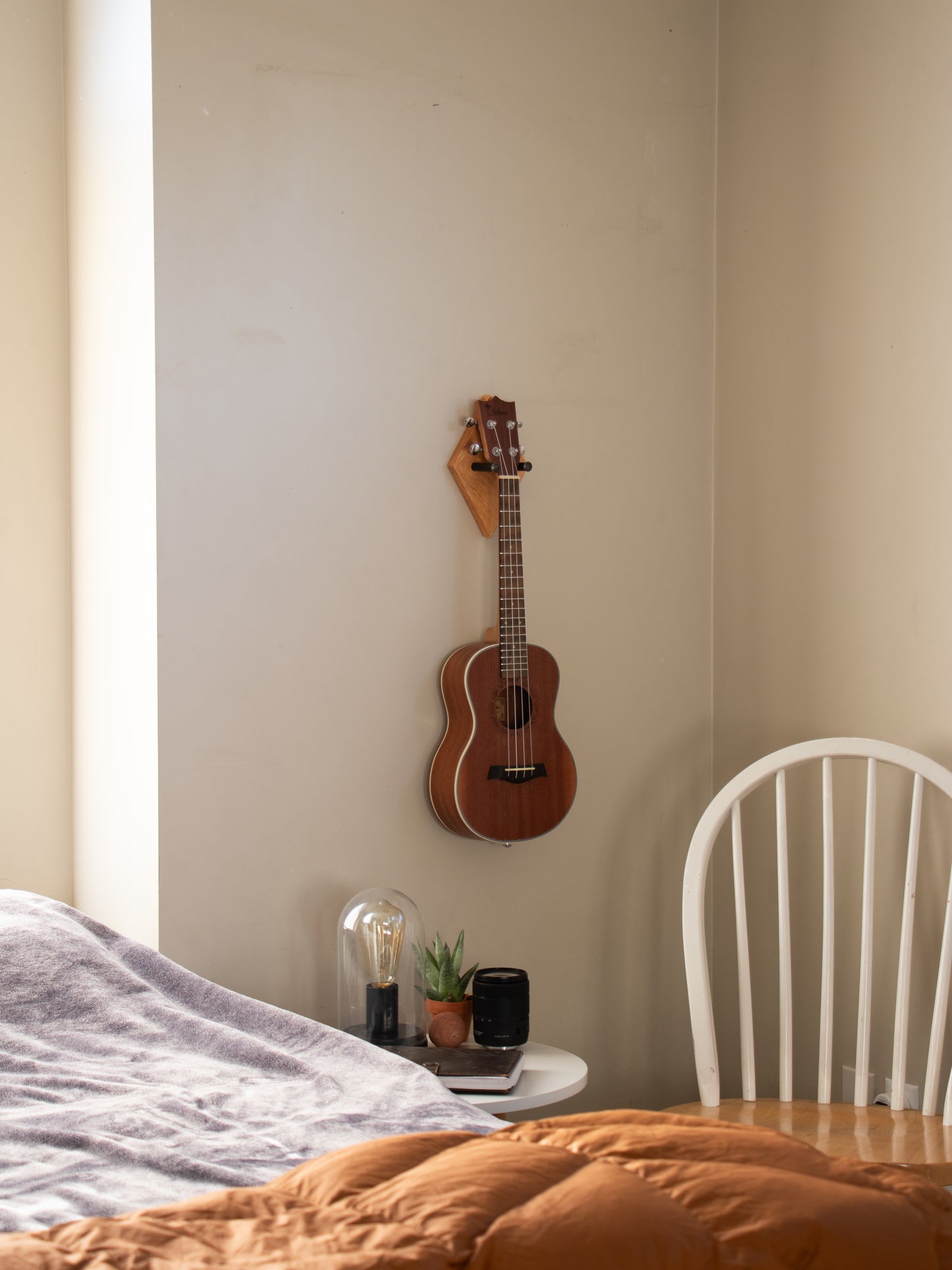 No Drill or Damage Ukulele Wall Mount