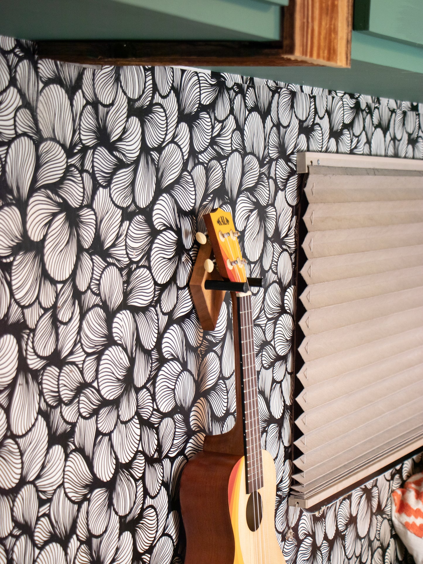 No Drill or Damage Ukulele Wall Mount