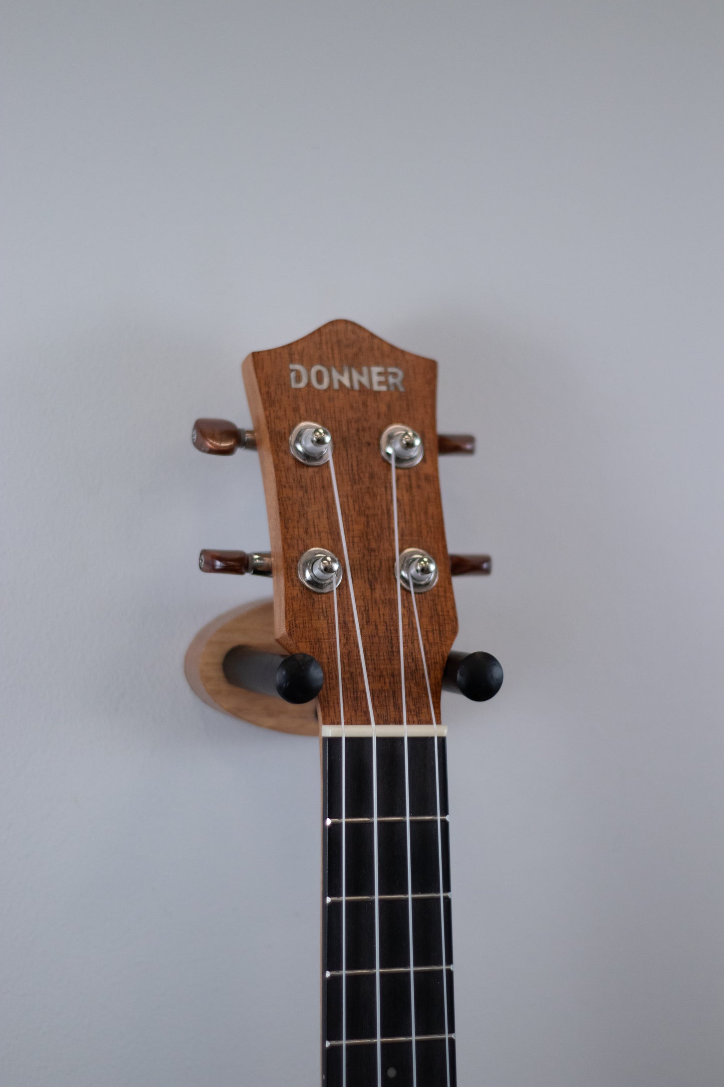 Simple Oval Ukulele Wall Mount